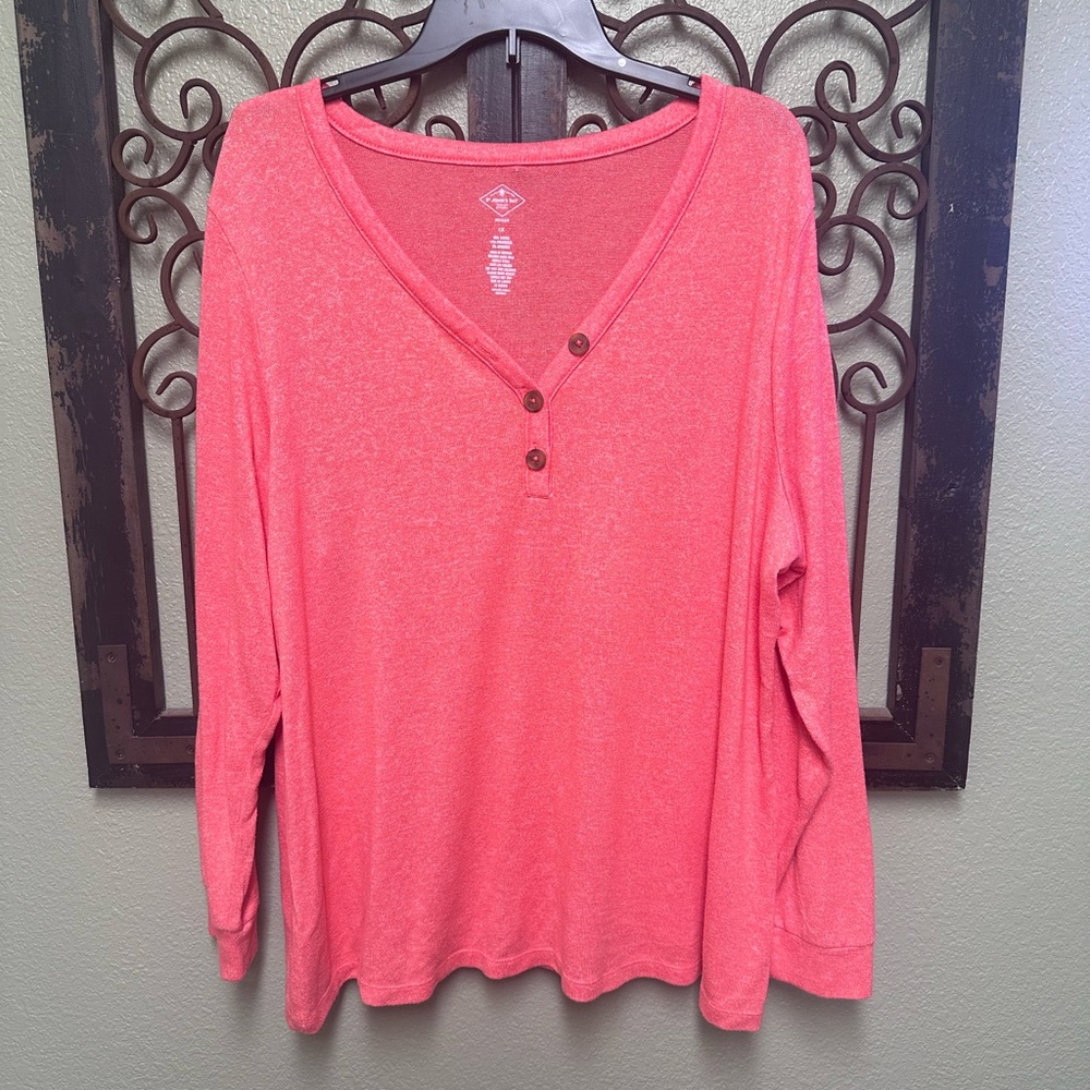 St. John’s Bay Orange 3 button vneck long sleeve Henley top